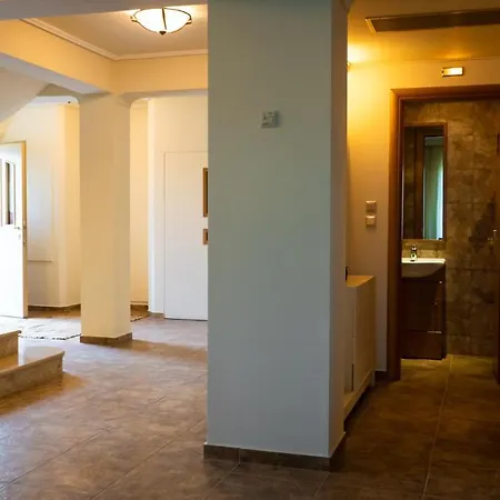 Villa The Waterfall Estate By Maria *