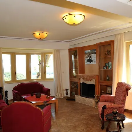 וילה Maria υπέροχη στα μετέωρα קאלאבאקה