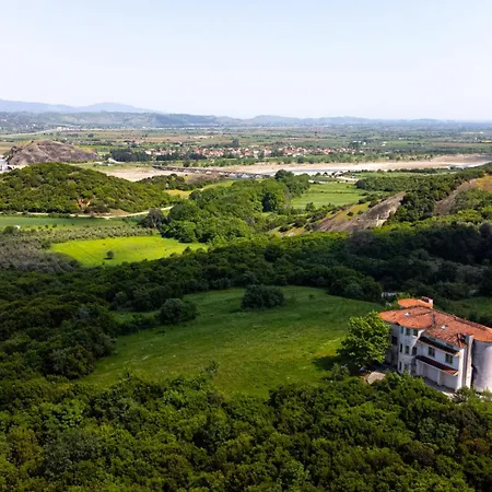 The Waterfall Estate By Maria * קאלאבאקה