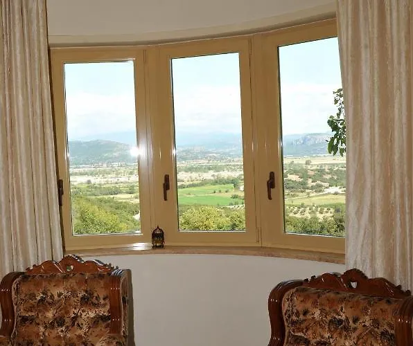 Villa The Waterfall Estate By Maria