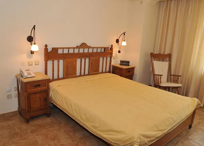 The Waterfall Estate By Maria *