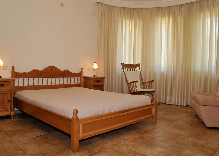 The Waterfall Estate By Maria